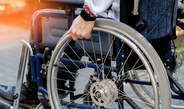 Στη Θεσσαλονίκη τα πρώτα ποδήλατα για άτομα με αναπηρία