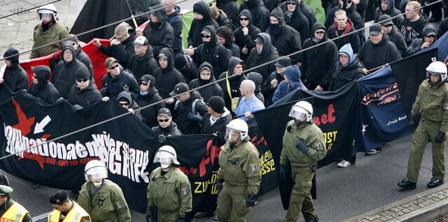 Γερμανία: Οι αρχές έθεσαν εκτός νόμου νεοναζιστική ομάδα