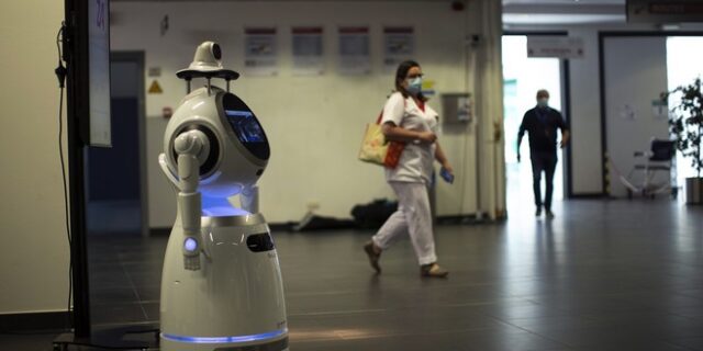 Βέλγιο: Ρομπότ στην υπηρεσία των νοσοκομείων για τη μάχη κατά του κορονοϊού