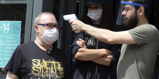 Τουρκία: Καραντίνα σε 15 πόλεις το Σαββατοκύριακο