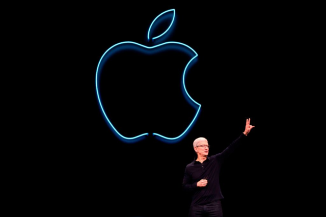 Η Apple δίνει 100 εκατ. δολάρια στον αγώνα κατά του ρατσισμού