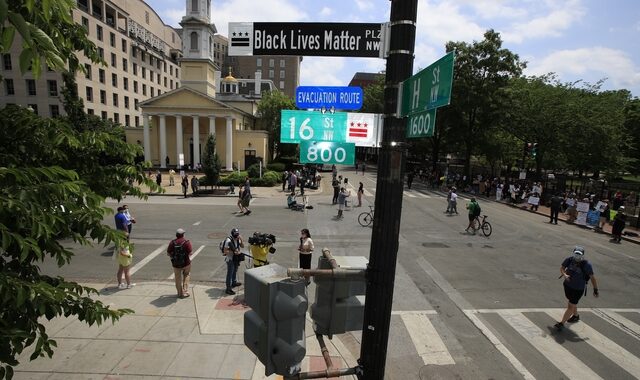 Ουάσινγκτον: Περιοχή έξω από τον Λευκό Οίκο μετονομάζεται σε “Black Lives Matter Plaza”