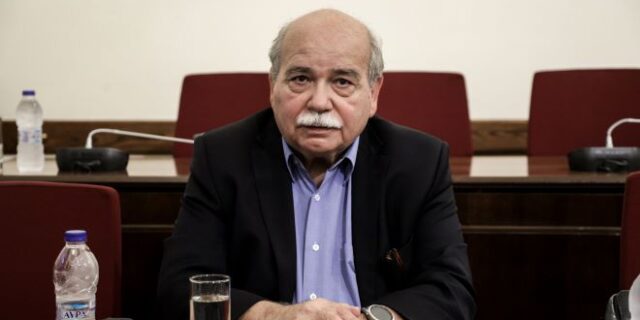Βούτσης: Υπέρ της υποψηφιότητας Αχτσιόγλου