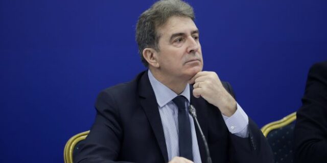 Στα Ανώγεια ο Χρυσοχοϊδης, ανακοινώνει ενίσχυση των δυνάμεων της ΕΛΑΣ