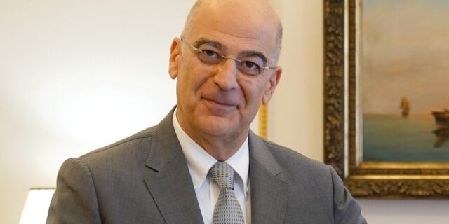 Δένδιας: Η πατρότητα είναι μία ιδιότητα που κερδίζεται κάθε μέρα με φροντίδα και ευθύνη