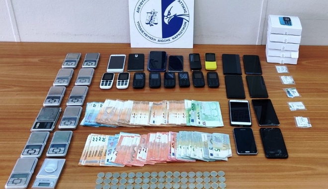 Κύκλωμα διακινούσε όλα τα είδη ναρκωτικών σε Εξάρχεια, Καλλιθέα και Πετράλωνα