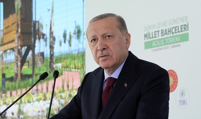 Ερντογάν: “Δεν θα πάρουμε την άδειά σας για να κάνουμε τζαμί την Αγιά Σοφιά”