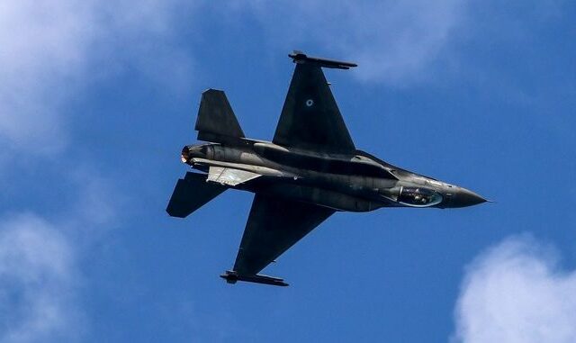 Νέα τουρκική πρόκληση: Πτήση F-16 πάνω από Παναγιά και Οινούσες