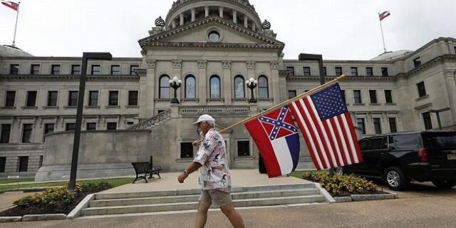 Αποκαθηλώθηκε το “σύμβολο της δουλείας” από τη σημαία του Μισισίπι
