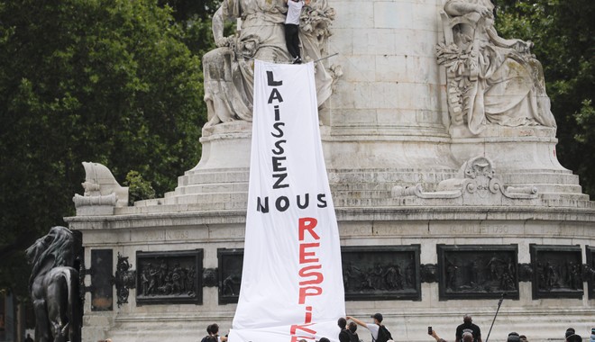 Γαλλία: Πλήθος διαδηλωτών στους δρόμους κατά του ρατσισμού και της αστυνομικής βίας