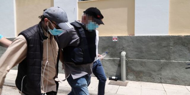 Ψευτογιατρός: Στον ανακριτή για το “μαύρο χρήμα” από ασθενείς