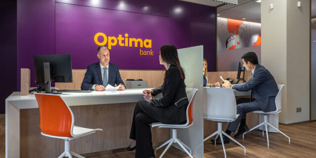 Optima bank: Νέα καταστήματα σε Αιγάλεω και Παγκράτι