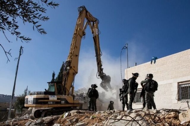 Ιερουσαλήμ: Οι Ισραηλινοί γκρέμισαν το σπίτι οικογένειας Παλαιστίνιων με 8 παιδιά