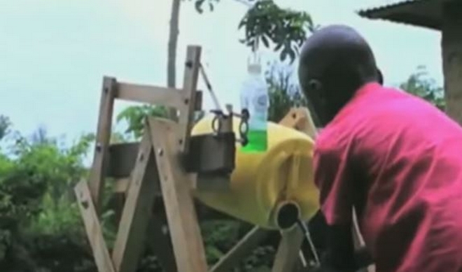 Κένυα: Βραβείο σε 9χρονο που έφτιαξε μηχάνημα πλυσίματος χεριών