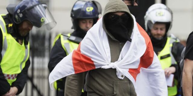 Μεγάλη Βρετανία: Διαδηλώσεις ακροδεξιών στοιχείων στο Λονδίνο
