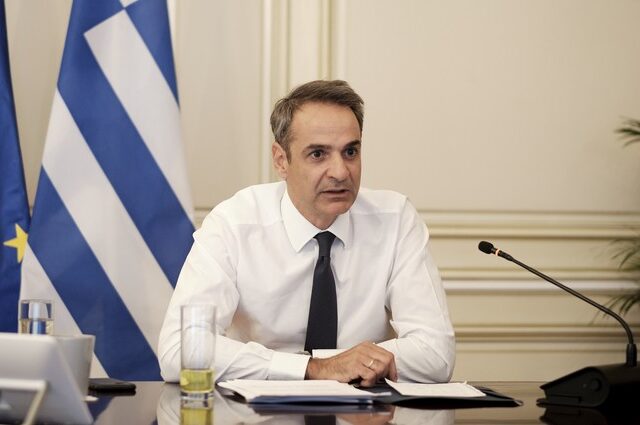 Μητσοτάκης: “Οι κυβερνητικές αποφάσεις πρέπει να ακούν την επιστήμη”