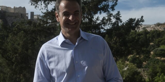 Μητσοτάκης για Πανελλήνιες: Τα παιδιά αξίζουν συγχαρητήρια πριν ακόμα βαθμολογηθούν