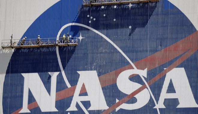 NASA: Ο δορυφόρος “Ευρώπη'” του Δία θα μπορούσε να φιλοξενήσει ζωή