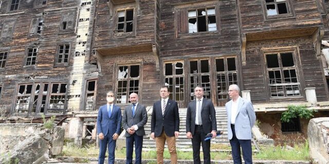 Ο Εκρέμ Ιμάμογλου επισκέφθηκε το Ορφανοτροφείο της Πριγκήπου