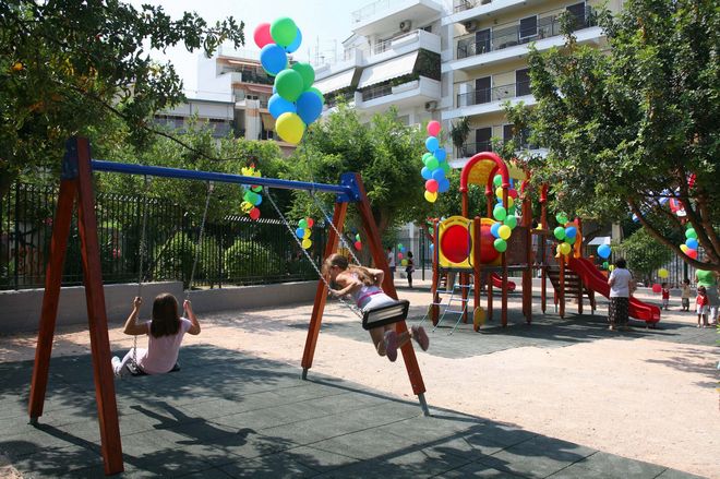 Δήμος Αθηναίων: Επαναλειτουργούν όλες οι παιδικές χαρές