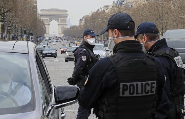 Λήξη συναγερμού στο Παρίσι: Αβάσιμες οι αναφορές για ένοπλο