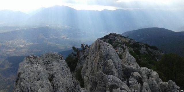 Συναγερμός στον Παρνασσό για πτώση ηλικιωμένου σε χαράδρα