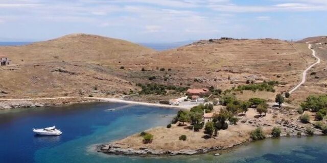 Το θρυλικό κατόρθωμα του Λάμπρου Κατσώνη στον πανέμορφο όρμο του Αγίου Νικολάου στην Τζια