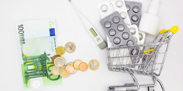 Πληρώσαμε 1,6 δισ. ευρώ από την τσέπη μας για φάρμακα το 2019