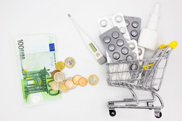 Πληρώσαμε 1,6 δισ. ευρώ από την τσέπη μας για φάρμακα το 2019