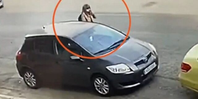 Επίθεση με βιτριόλι: Καρέ-καρέ η πρόβα της 35χρονης – Η κατάθεση της οδηγού ταξί