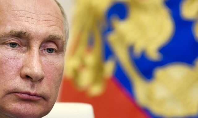 Ο Πούτιν πρότεινε να αυξηθεί ο φόρος εισοδήματος για τους εύπορους Ρώσους