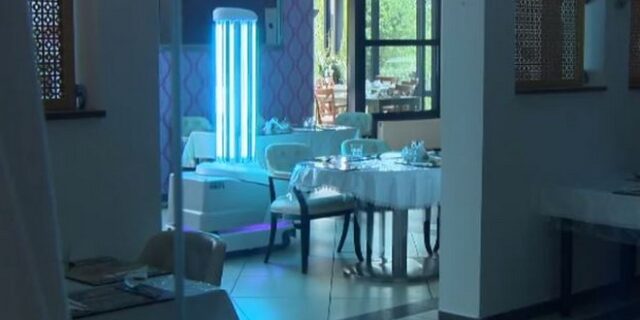 Ουγγαρία: Ρομπότ “καθαρίζει” τον κορονοϊό σε οίκους ευγηρίας