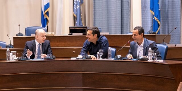 Τσίπρας: Η κυβέρνηση έφερε ύφεση πριν τον κορονοϊό
