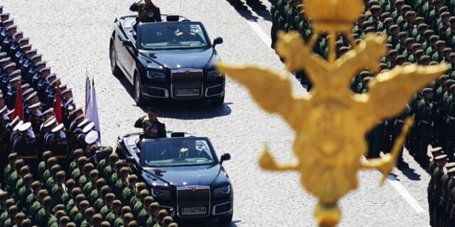 Ρωσία: Παρέλαση για τη νίκη του Β’ Παγκοσμίου πολέμου παρά το κορονοϊό