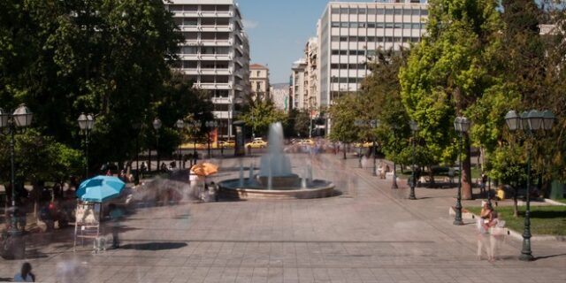 Μεγάλος Περίπατος: Ξεκινούν απόψε οι παρεμβάσεις στην πλατεία Συντάγματος