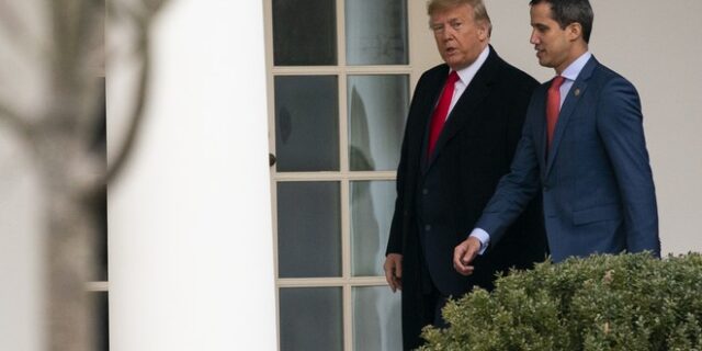 Νέο πυροτέχνημα Τραμπ: “Δεν θα εναντιωνόμουν σε συνάντηση με τον Μαδούρο”