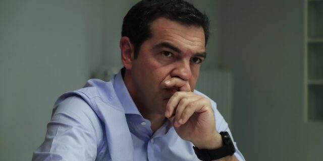 Επικοινωνία Τσίπρα με τη μητέρα της 9χρονης που λιποθύμησε: “Να ντρέπεται η κυβέρνηση”