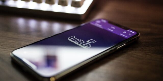 Το Twitch αφαιρεί λογαριασμό της καμπάνιας του Τραμπ