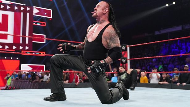 WWE: Αποσύρεται ο θρυλικός Undertaker