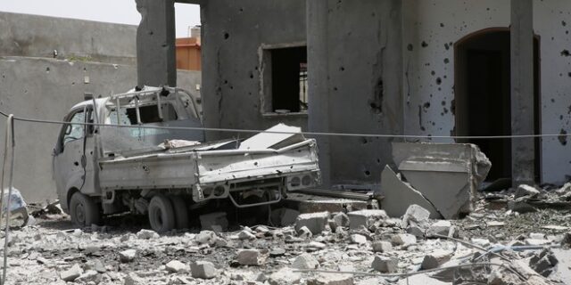 Η GNA αξιώνει αποχώρηση του Χάφταρ από τη Σύρτη