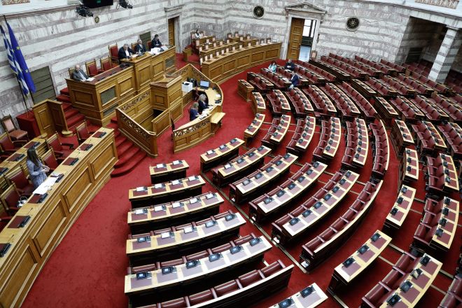 Βουλή: Υπερψηφίσθηκε το νομοσχέδιο για τις μικροχρηματοδοτήσεις