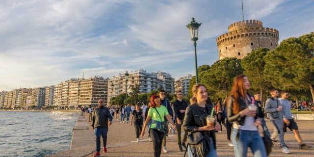 Θεσσαλονίκη: Ανακοινώθηκαν οι παραλίες όπου επιτρέπεται το κολύμπι