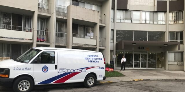 Καναδάς: Νεκρός 73χρονος από πυρά αστυνομικών – Είχε επιτεθεί σε υπάλληλο που του ζήτησε να φορέσει μάσκα