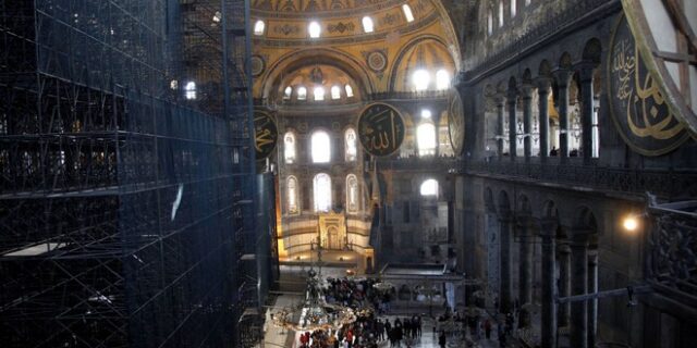 Τούρκος σκηνοθέτης για Αγία Σοφία: Έχουμε έναν αλλοπρόσαλλο πρόεδρο