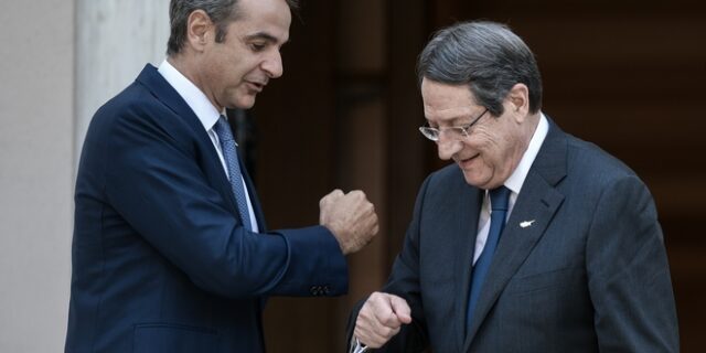 Κύπρος: Τηλεφωνική επικοινωνία Αναστασιάδη – Μητσοτάκη