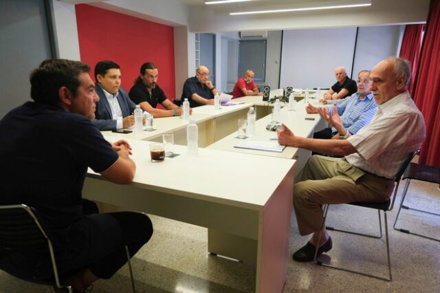 Συνάντηση Τσίπρα με τους επικεφαλής του ΣΕΓΑΣ, της ΚΟΕ και της ΕΙΟ