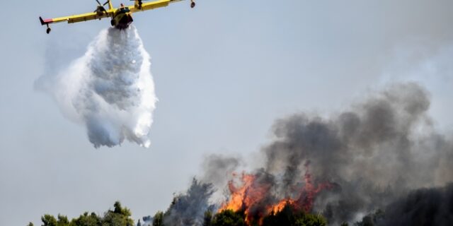 Φωτιά στην Κορινθία: Μάχη με τις φλόγες – Εκκενώθηκε ο οικισμός Ντράσσα