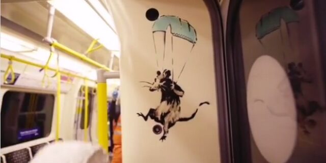 Παρέμβαση Banksy στο μετρό του Λονδίνου για τον κορονοϊό: “I Get Lockdown But I Get Up Again”