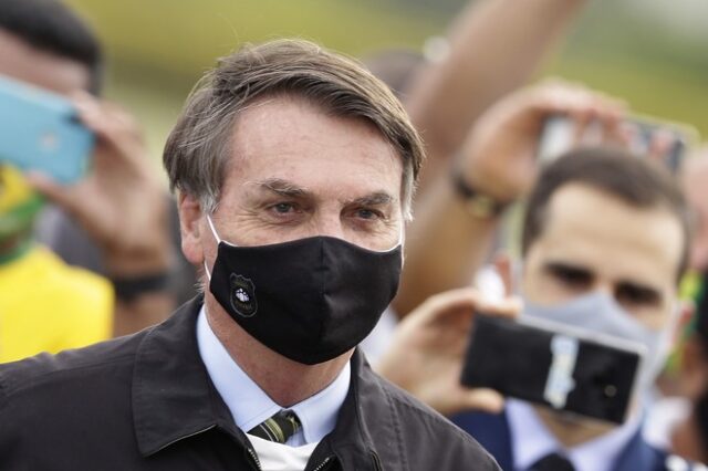 Bραζιλία: Οι υποστηρικτές του Μπολσονάρο εκτιμούν ότι διαχειρίζεται σωστά την επιδημία