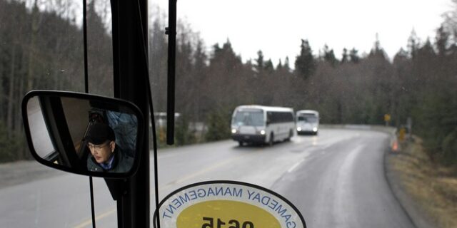 Καναδάς: Τρεις νεκροί και τραυματίες από ανατροπή τουριστικού λεωφορείου